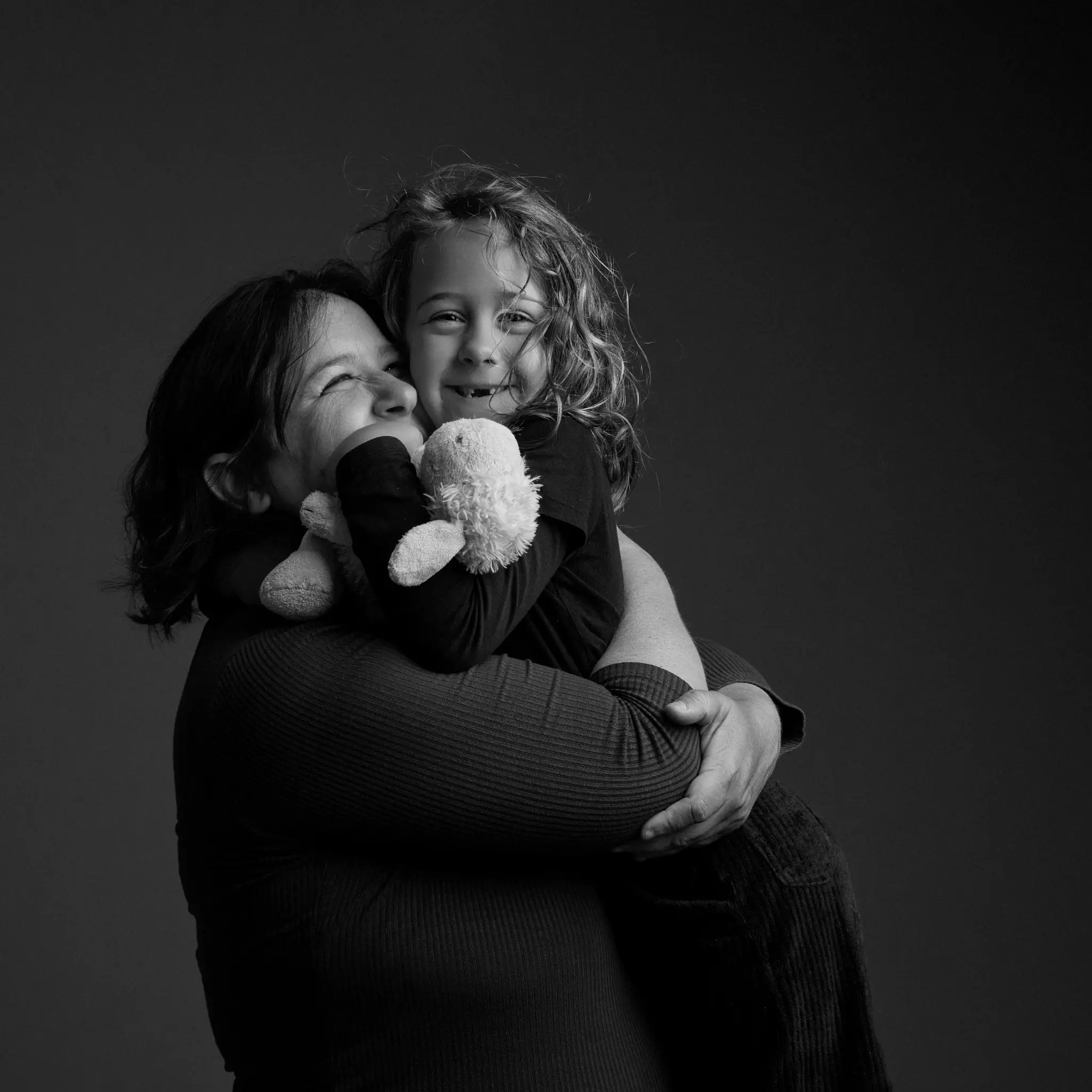 Portrait famille Brugaro — Vincent, Christina et Line, photographe famille Dol-de-Bretagne, Saint-Malo